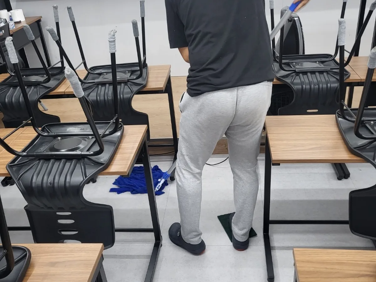 이천시 율면 스터디카페 운영실·미팅룸 위생청소 사례 - 행진크린